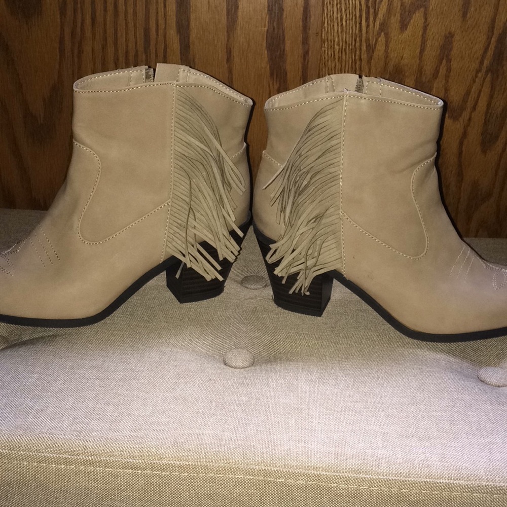 Fringed Tan Ankle Boots
